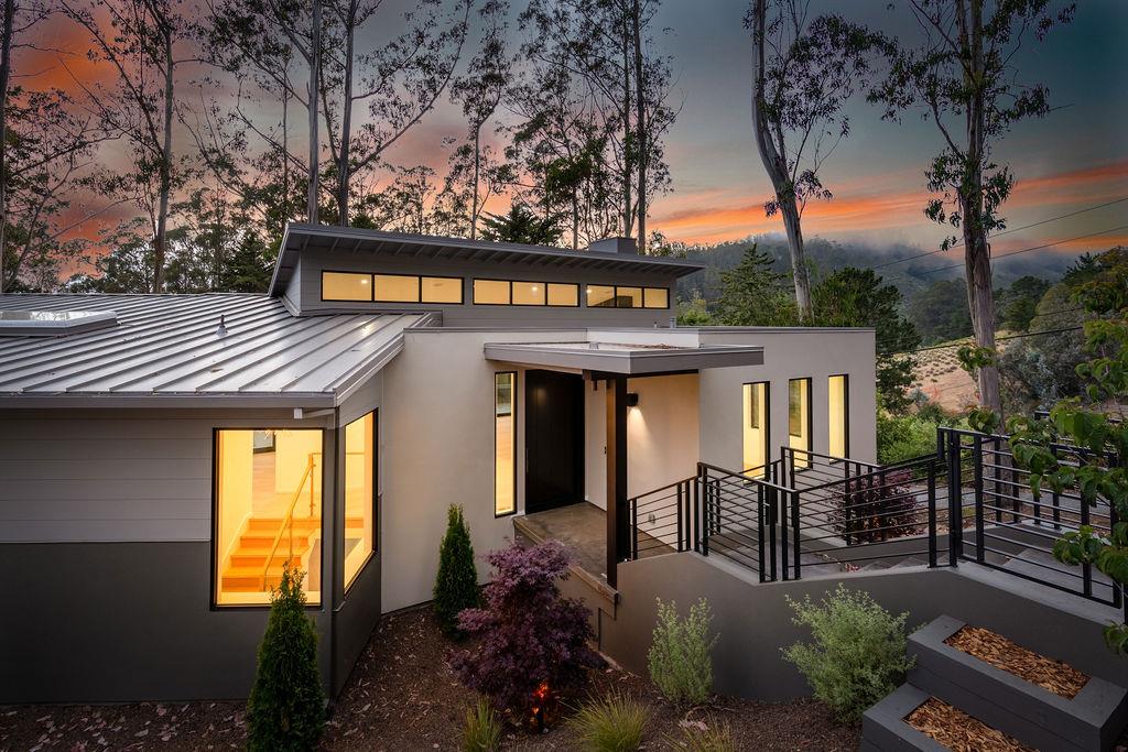 15 Terrace Ave exterior, Half Moon Bay